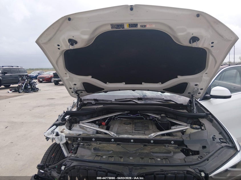 2022 BMW X6 xDrive40I VIN: 5UXCY6C02N9K81126 Lot: 44775866