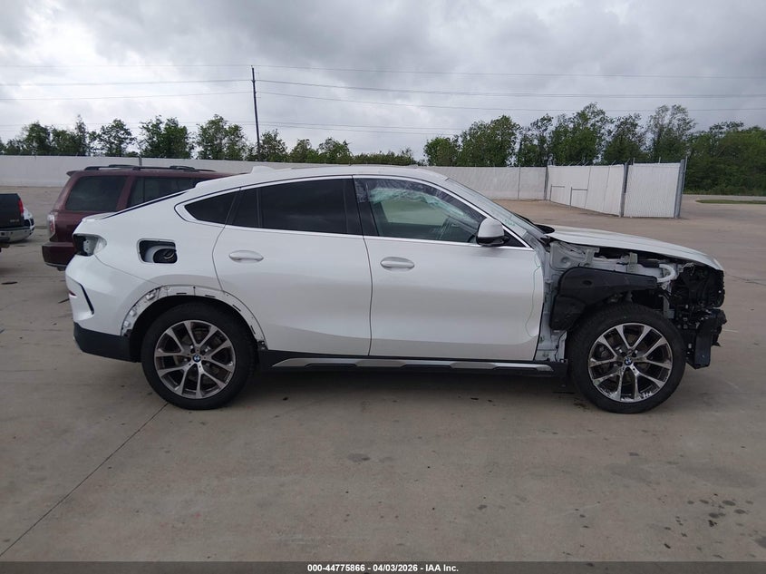 2022 BMW X6 xDrive40I VIN: 5UXCY6C02N9K81126 Lot: 44775866