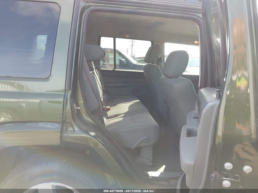 2007 Jeep Commander Sport VIN: 1J8HG48K47C661706 Lot: 44775889