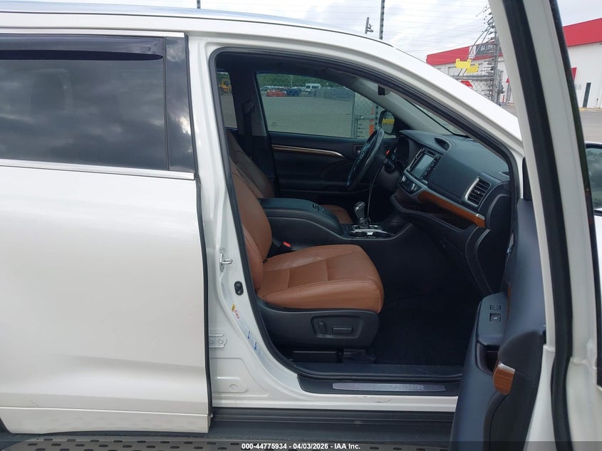 2018 Toyota Highlander Limited Platinum