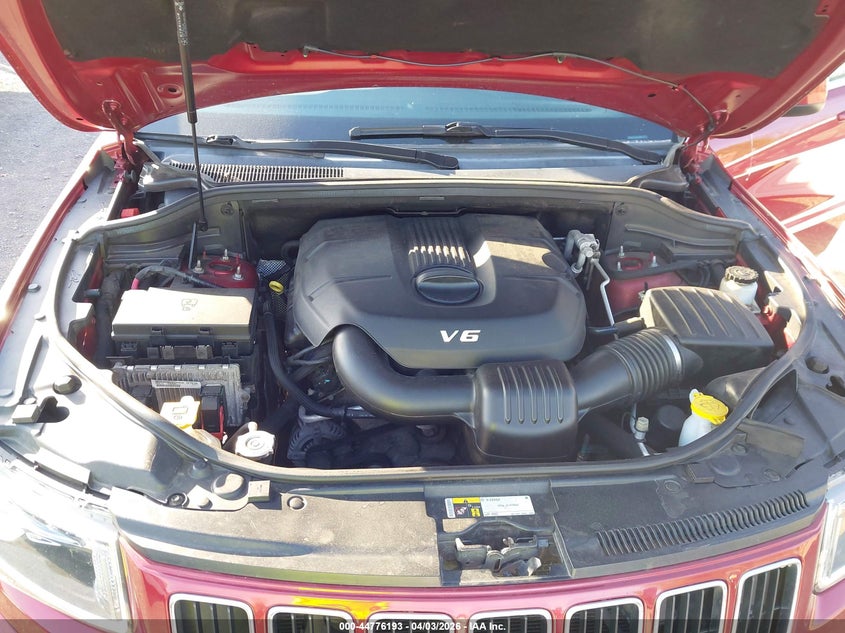 JEEP GRAND CHEROKEE - zdjęcie 10