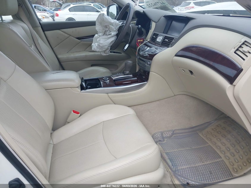 2018 Infiniti Q70 3.7X Luxe