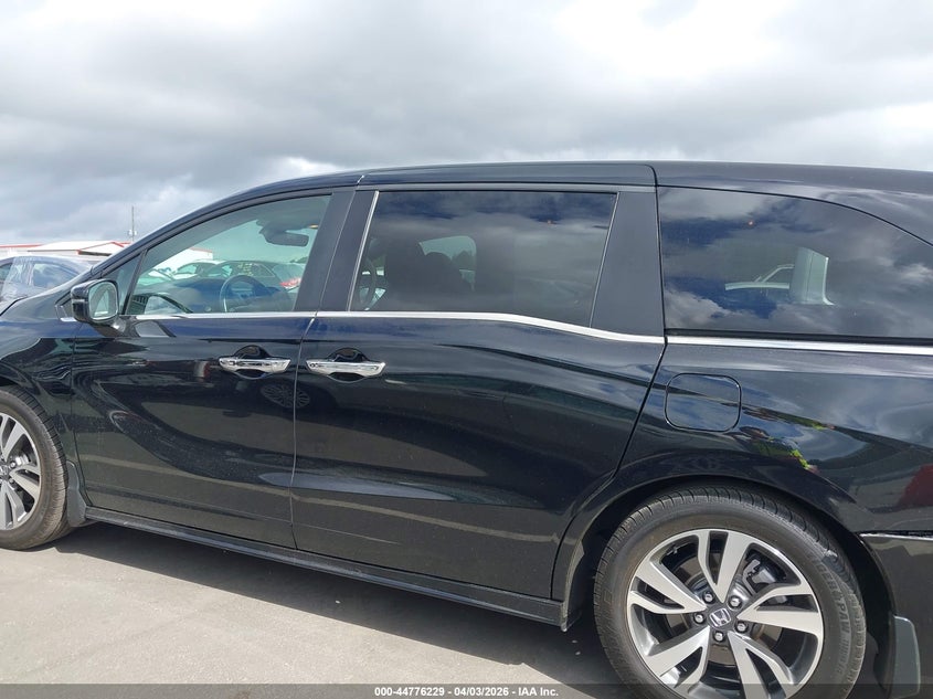 2022 Honda Odyssey Touring VIN: 5FNRL6H86NB038692 Lot: 44776229