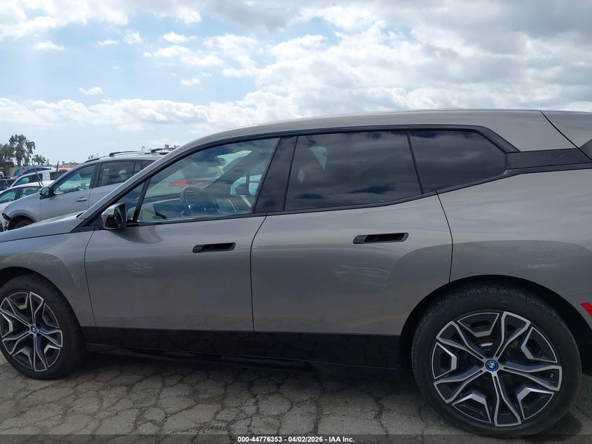 2024 BMW Ix xDrive50 #15