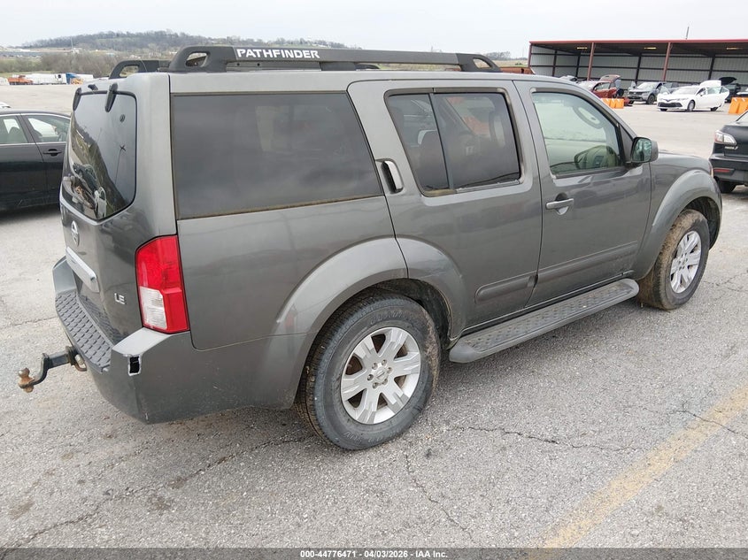 2006 Nissan Pathfinder Le
