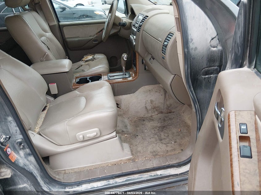 2006 Nissan Pathfinder Le