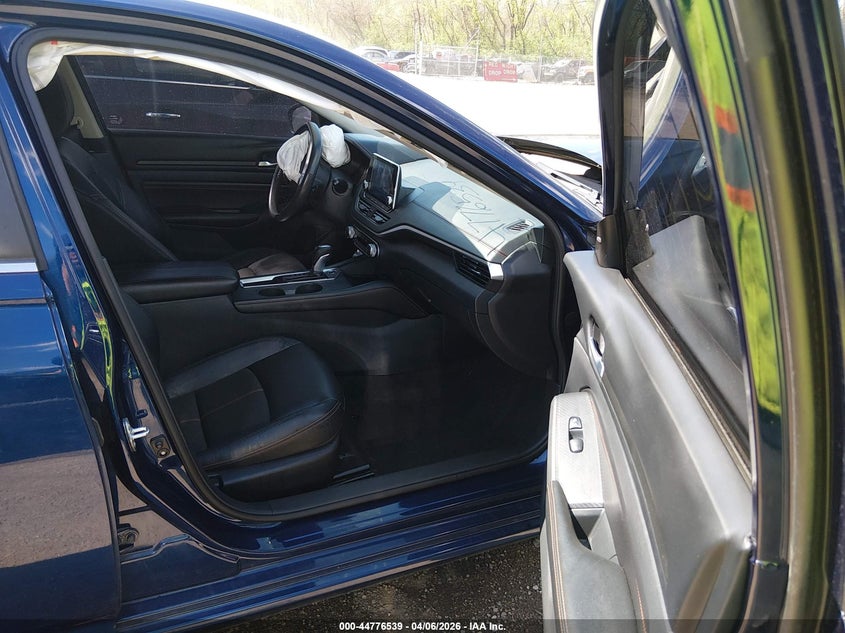 2022 NISSAN ALTIMA auction photo 5