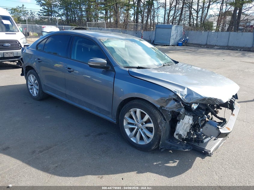 2014 Volkswagen Passat 1.8T S