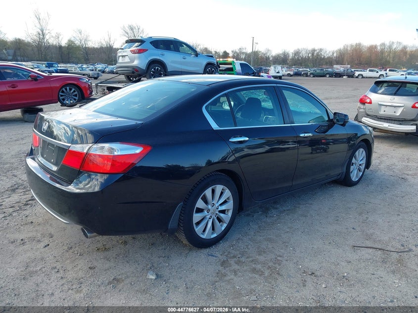 2015 HONDA ACCORD auction photo 4