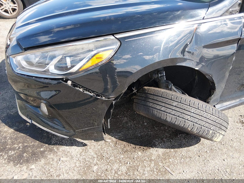 VIN 5NPE24AF2KH762553 2019 HYUNDAI SONATA SE