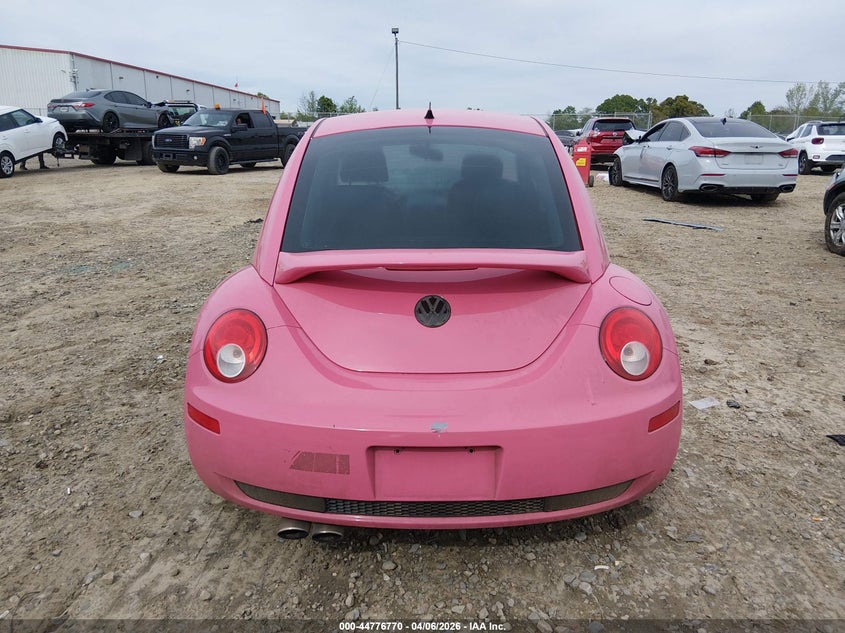 2010 Volkswagen New Beetle 2.5L Final Edition VIN: 3VWPW3AGXAM008449 Lot: 44776770