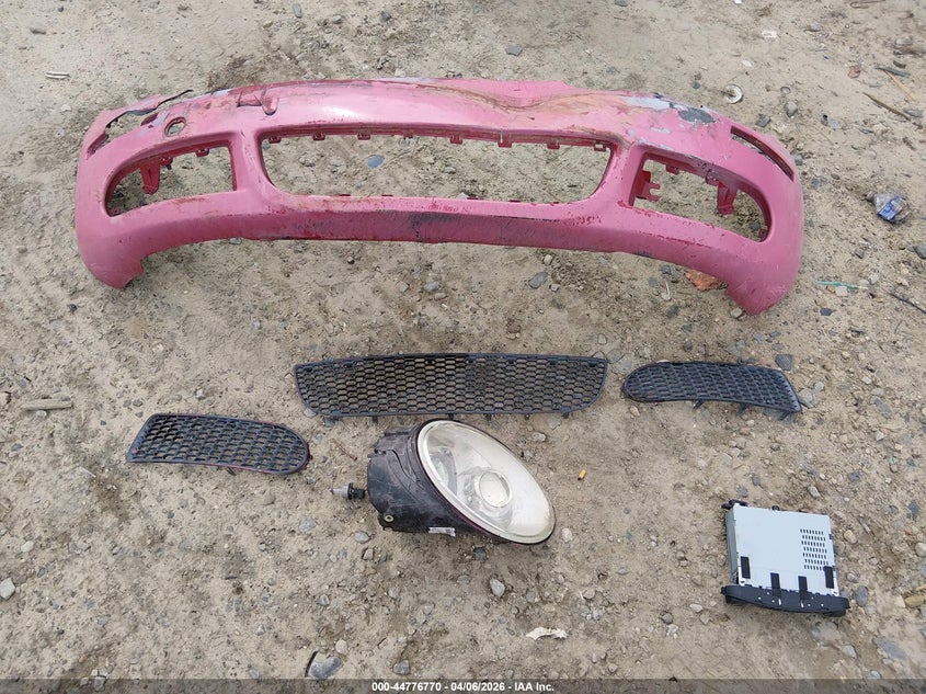 2010 Volkswagen New Beetle 2.5L Final Edition VIN: 3VWPW3AGXAM008449 Lot: 44776770