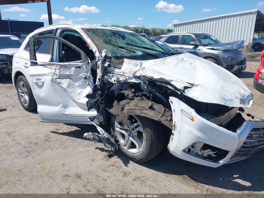 2018 Audi Q5 2.0T Premium/2.0T Tech Premium