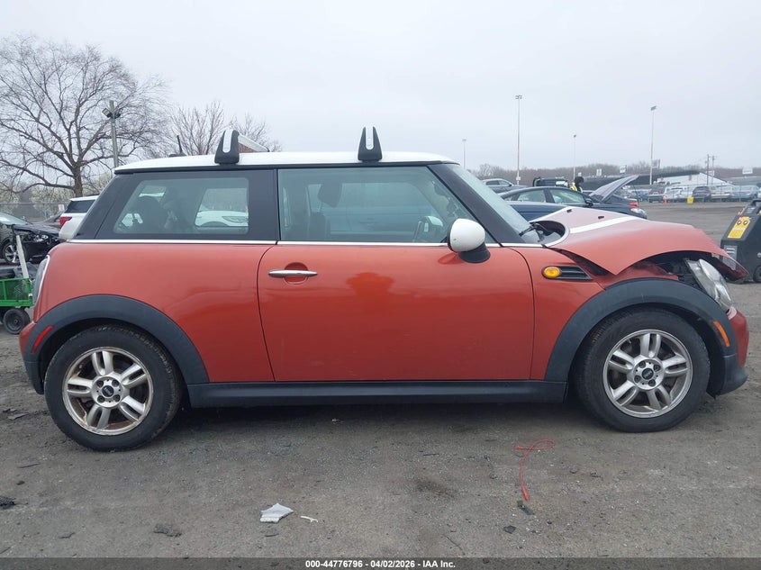 2013 Mini Hardtop Cooper VIN: WMWSU3C58DT683332 Lot: 44776796