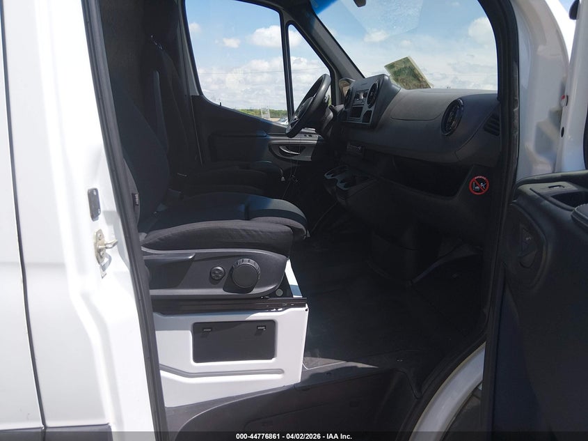 2019 Mercedes-Benz Sprinter 2500 High Roof V6