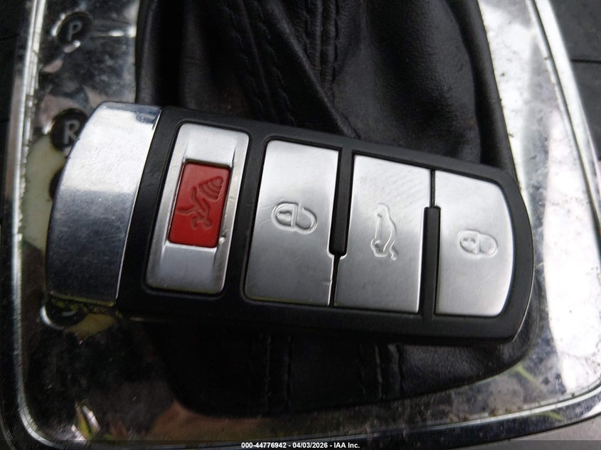 2007 Volkswagen Passat 2.0T/Wolfsburg Edition VIN: WVWAK93C37P161338 Lot: 44776942