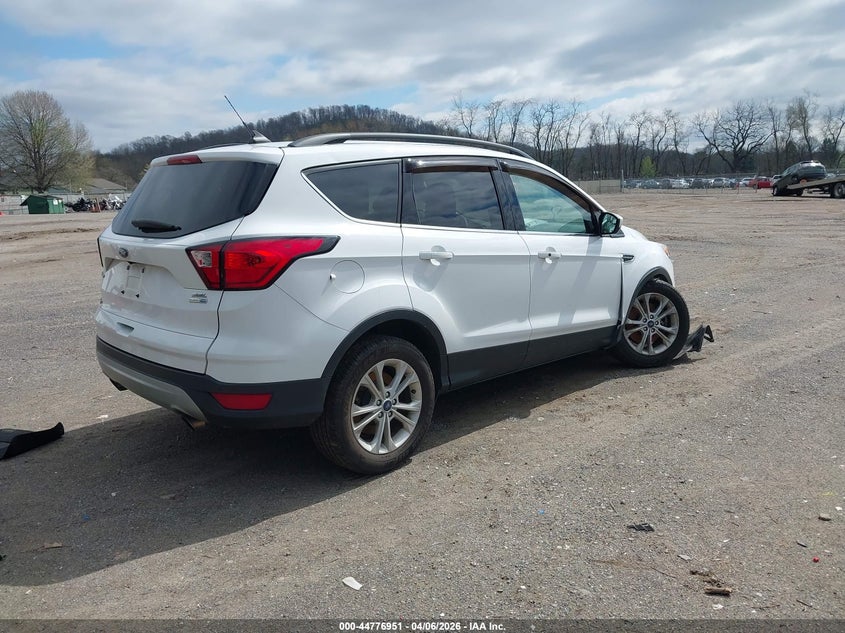 2019 Ford Escape Sel