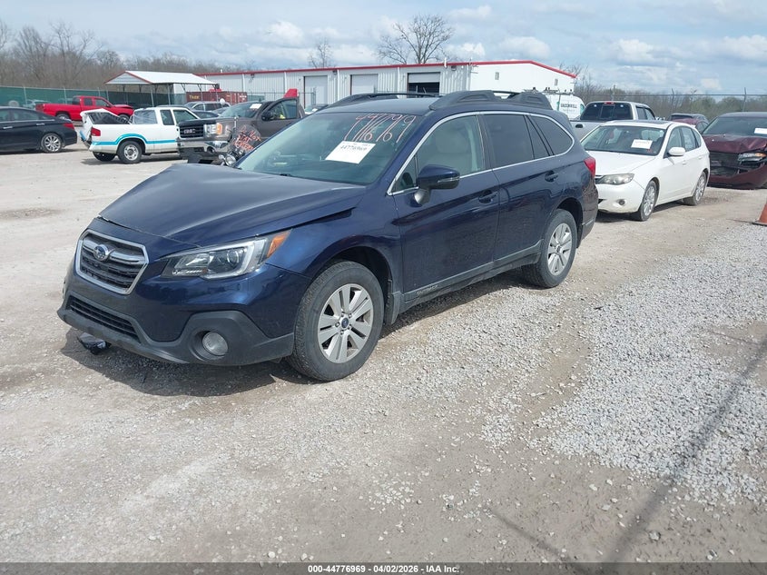 2018 Subaru Outback 2.5i Premium 4S4BSAFC7J3210469 photo 1