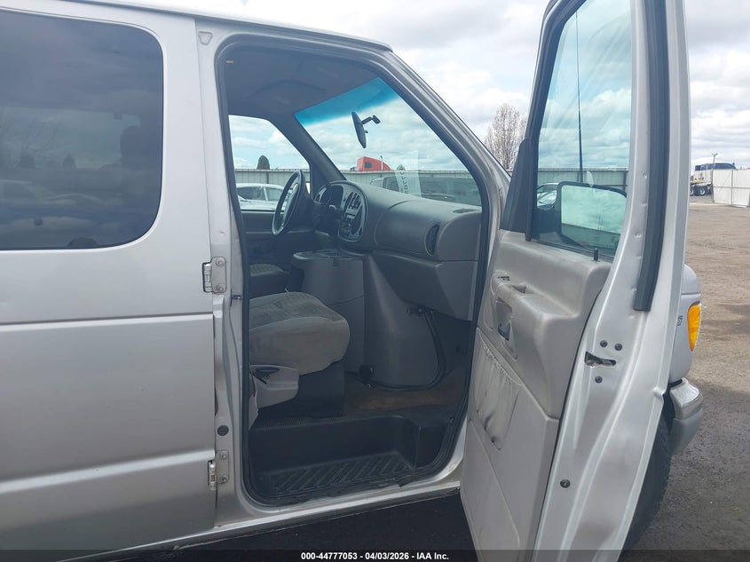 2000 Ford E-350 Super Duty Xl/Xlt