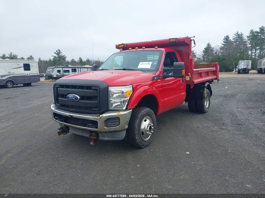 2011 Ford F-350 Chassis Xl