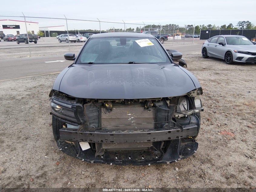 2019 Dodge Charger - widok 13