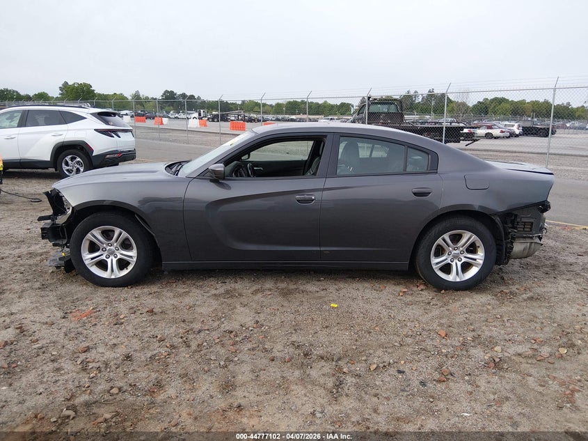 2019 Dodge Charger - widok 15