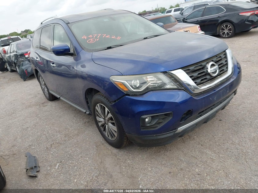 2018 Nissan Pathfinder Sv
