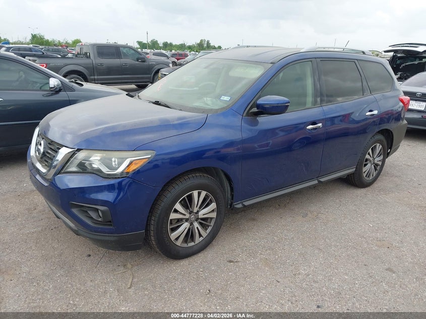 2018 Nissan Pathfinder Sv