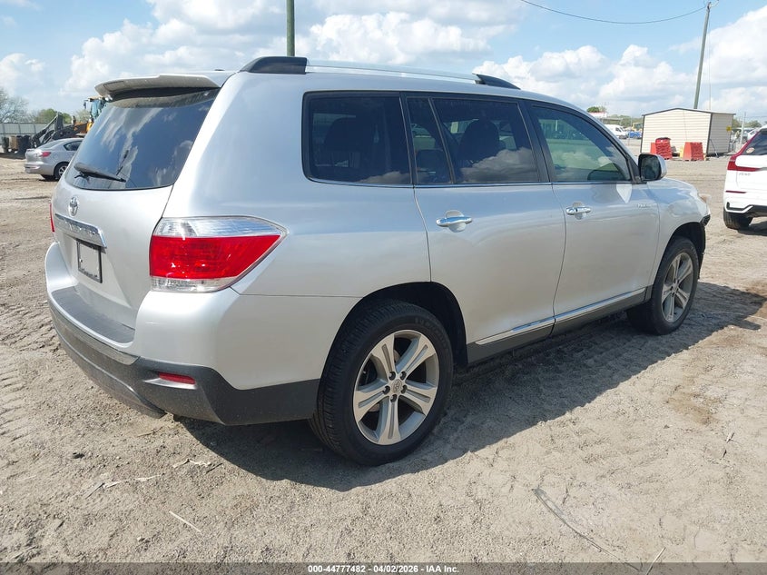 2013 Toyota Highlander Limited V6