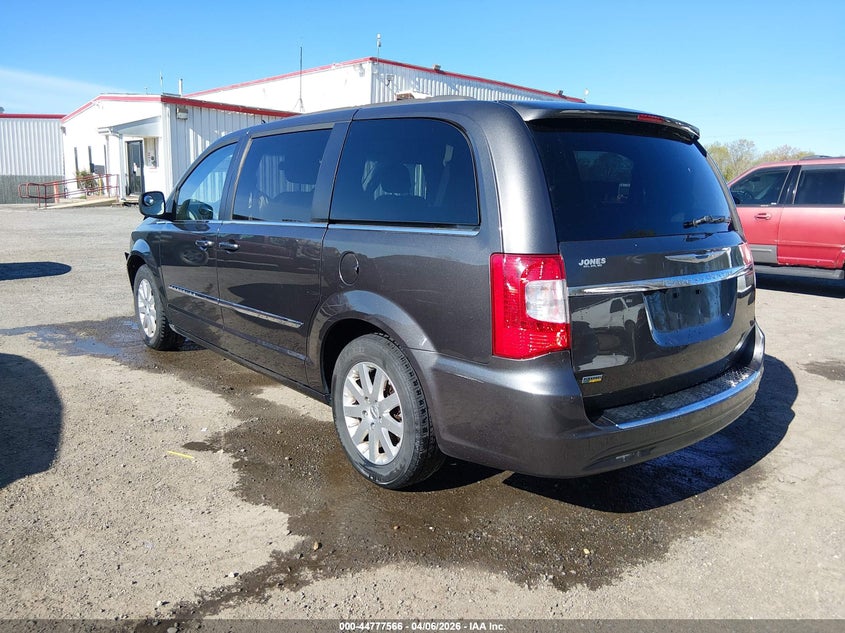 2016 Chrysler Town & Country Touring