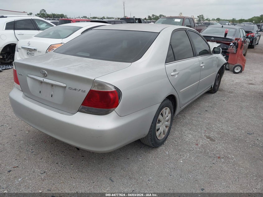 2005 Toyota Camry Le