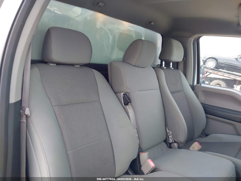 VIN 1FTMF1CB3JKF08097 2018 FORD F-150 XL