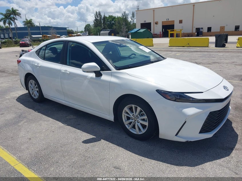 2025 Toyota Camry Le