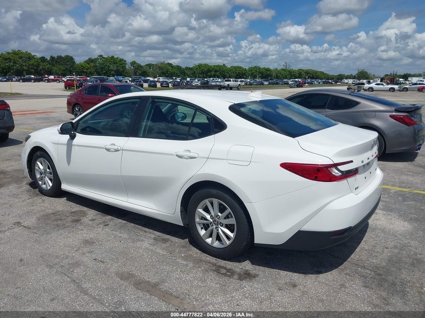 2025 Toyota Camry Le