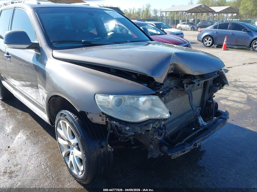 2008 Volkswagen Touareg 2 V8 Fsi VIN: WVGCB77L48D002382 Lot: 44777826