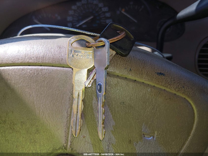 2000 Buick Century Custom VIN: 2G4WS52J4Y1188833 Lot: 44777858