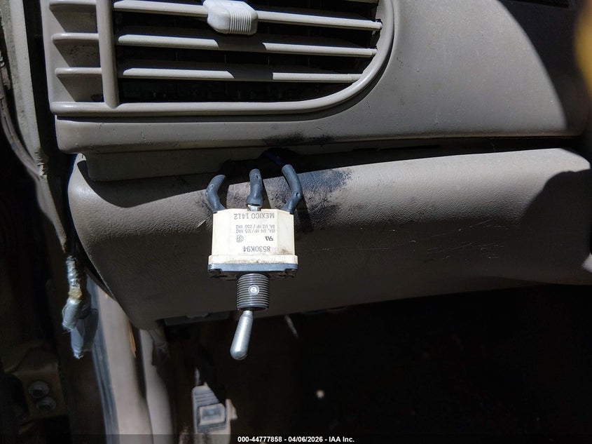 2000 Buick Century Custom VIN: 2G4WS52J4Y1188833 Lot: 44777858