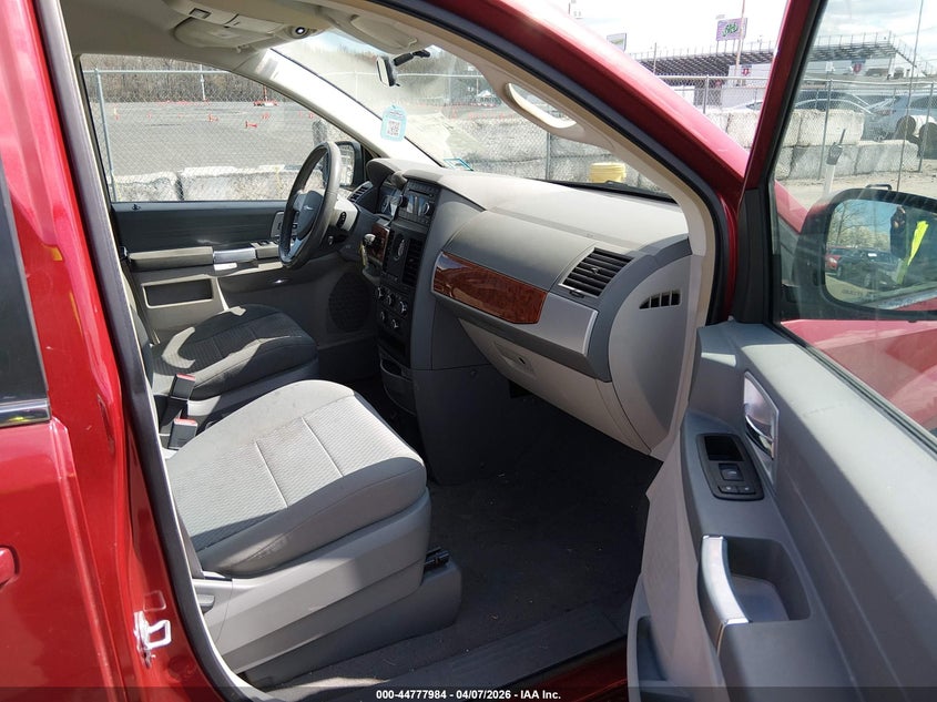 2008 Chrysler Town & Country Touring