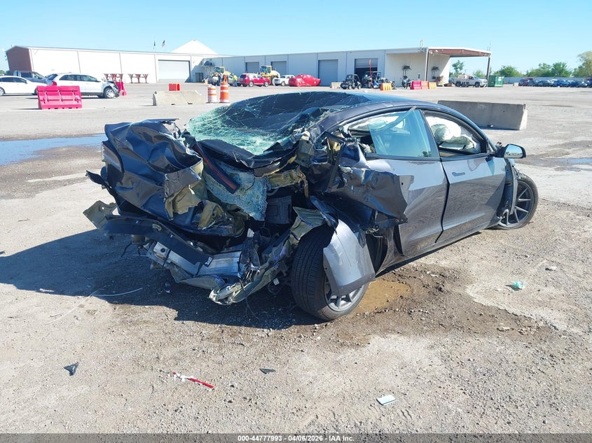 2022 TESLA MODEL 3 auction photo 4