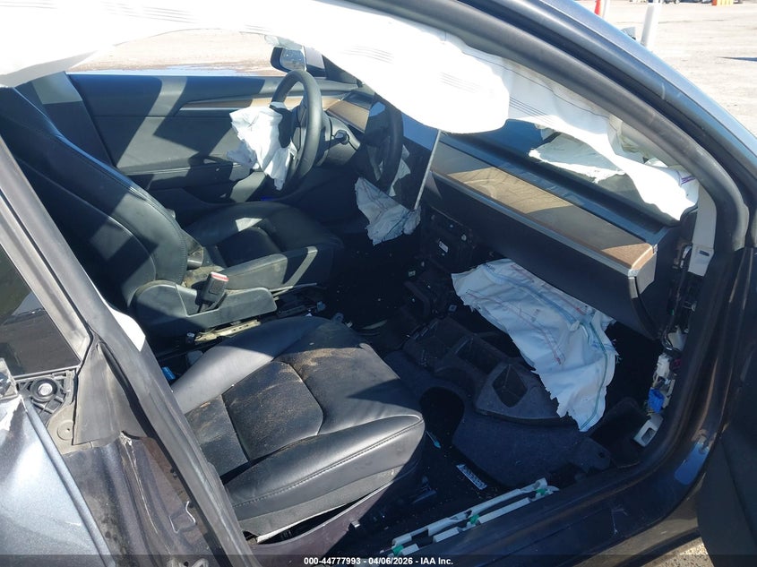 2022 TESLA MODEL 3 auction photo 5