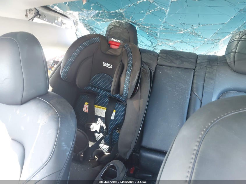 2022 TESLA MODEL 3 auction photo 8