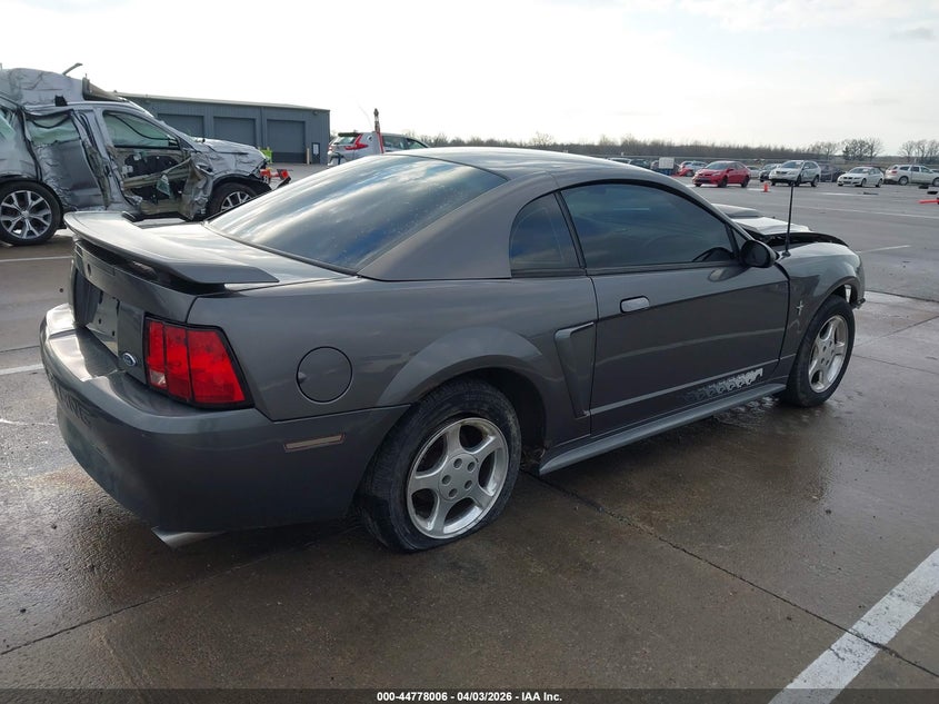 2003 Ford Mustang