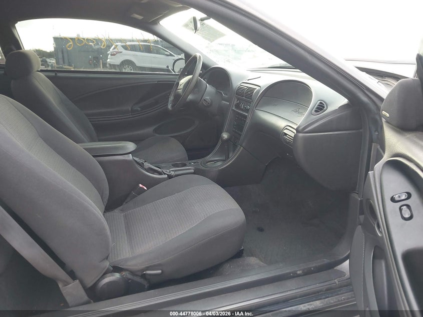 2003 Ford Mustang