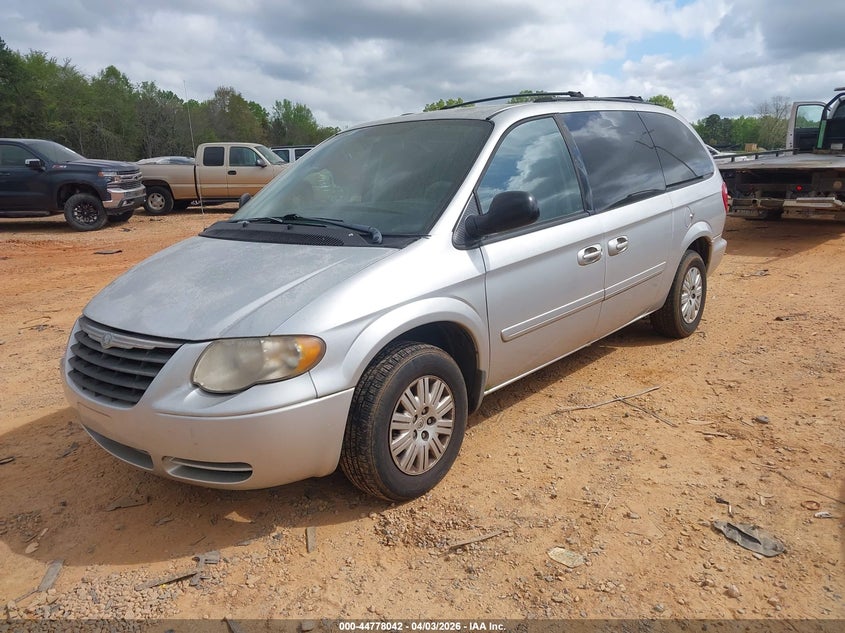 2006 Chrysler Town & Country Lx