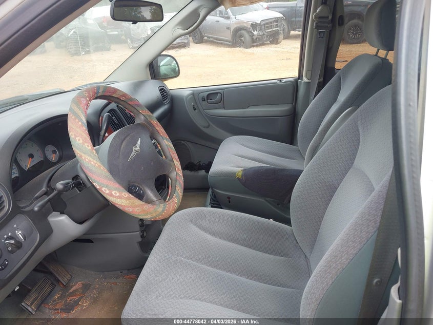 2006 Chrysler Town & Country Lx