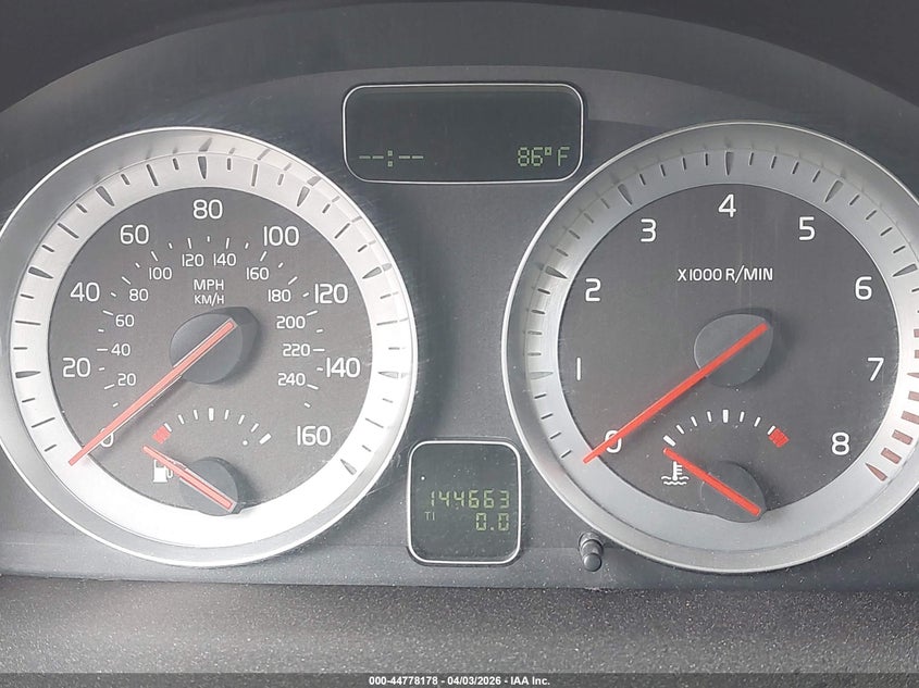 2011 Volvo C70 T5 VIN: YV1672MC0BJ115386 Lot: 44778178