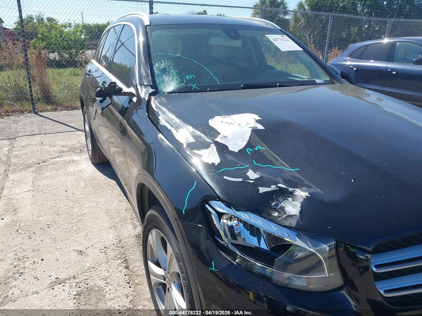 2017 Mercedes-Benz Glc 300 4Matic VIN: WDC0G4KB7HF262277 Lot: 44778222