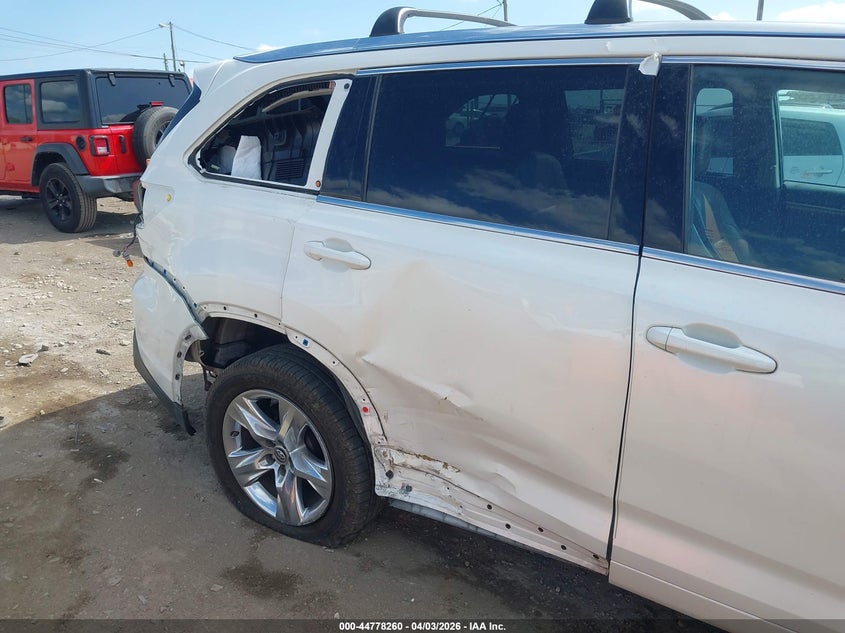 2019 TOYOTA HIGHLANDER auction photo 6