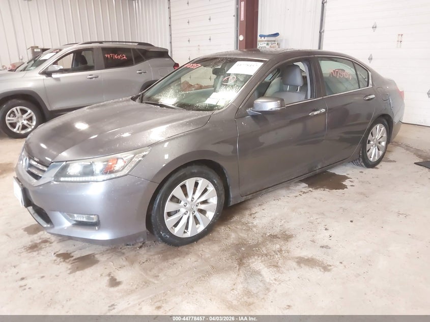 2013 HONDA ACCORD auction photo 2