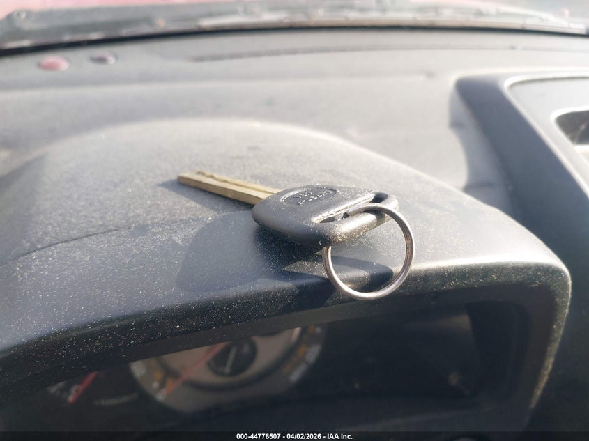 2002 Lexus Is 300 VIN: JTHBD192620041533 Lot: 44778507